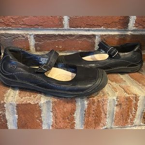 Keen Mary Jane shoes 9.5 black